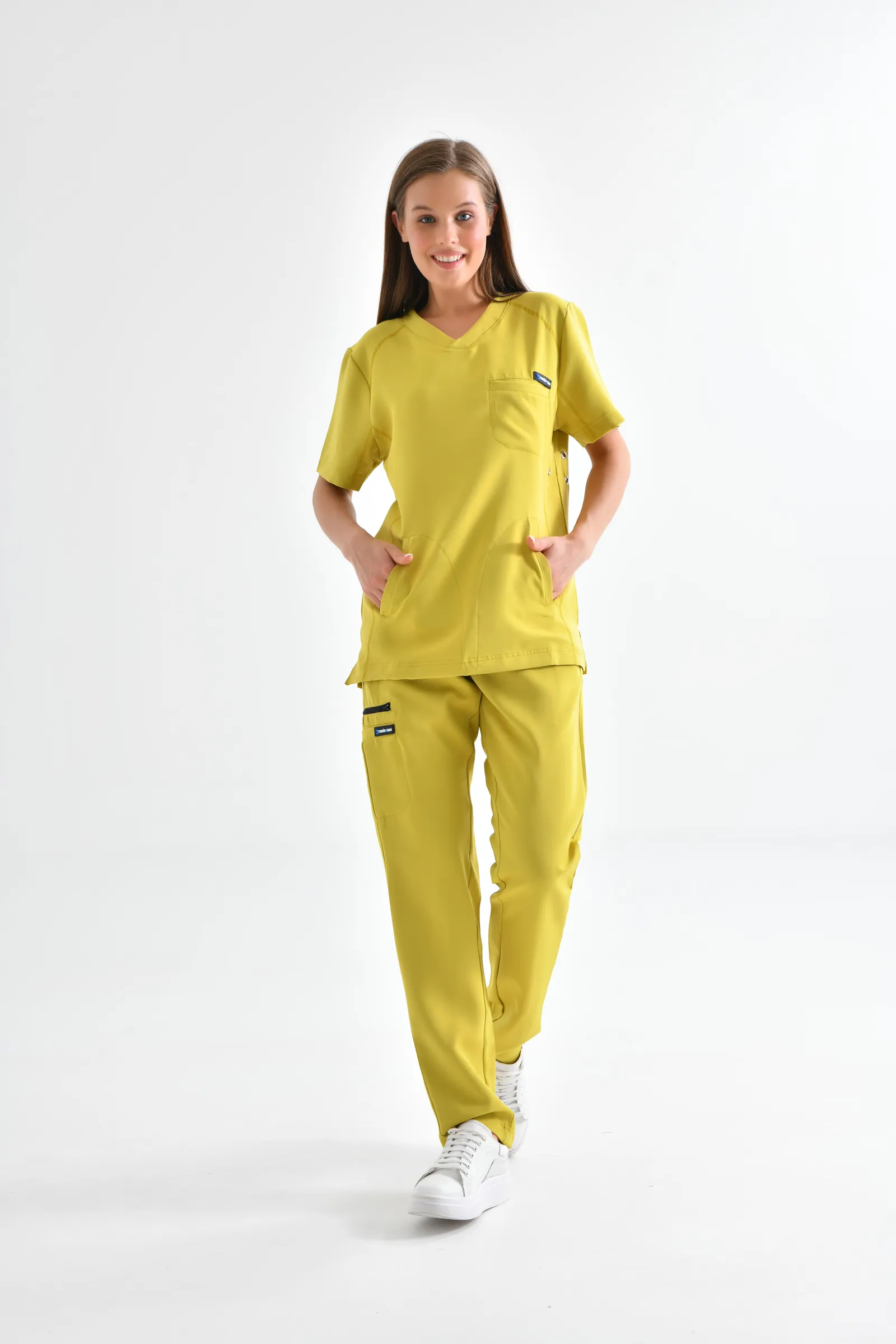 V Yaka Forma Takımı — Limon Yeşili — MD-2204-CHT