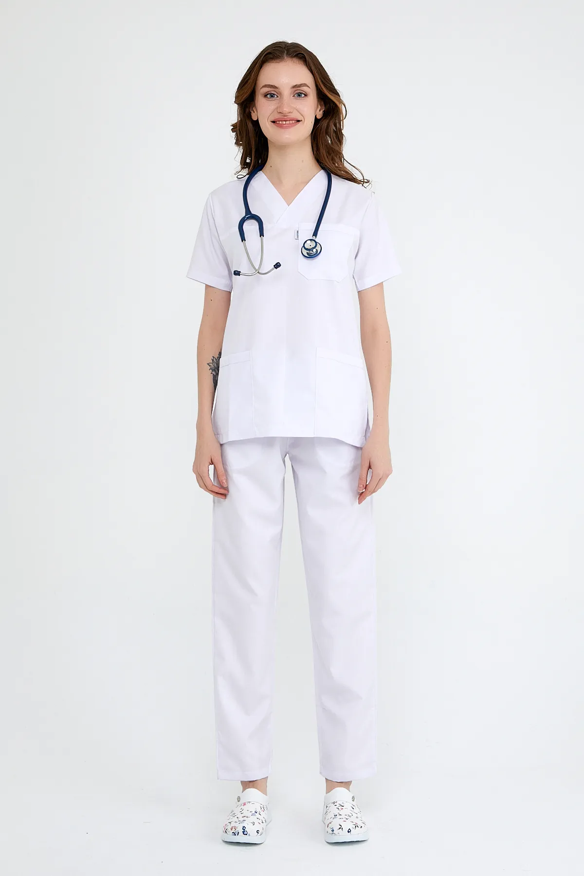 V Yaka Forma Takımı — Beyaz — MD-2204-WHT